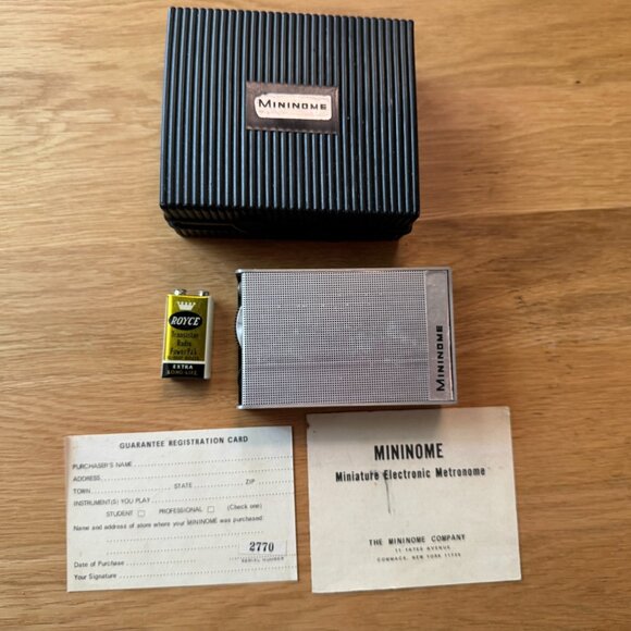 Vintage Mininome Miniature Electronic Metronome with Case, Circa 1967 - Picture 3 of 16